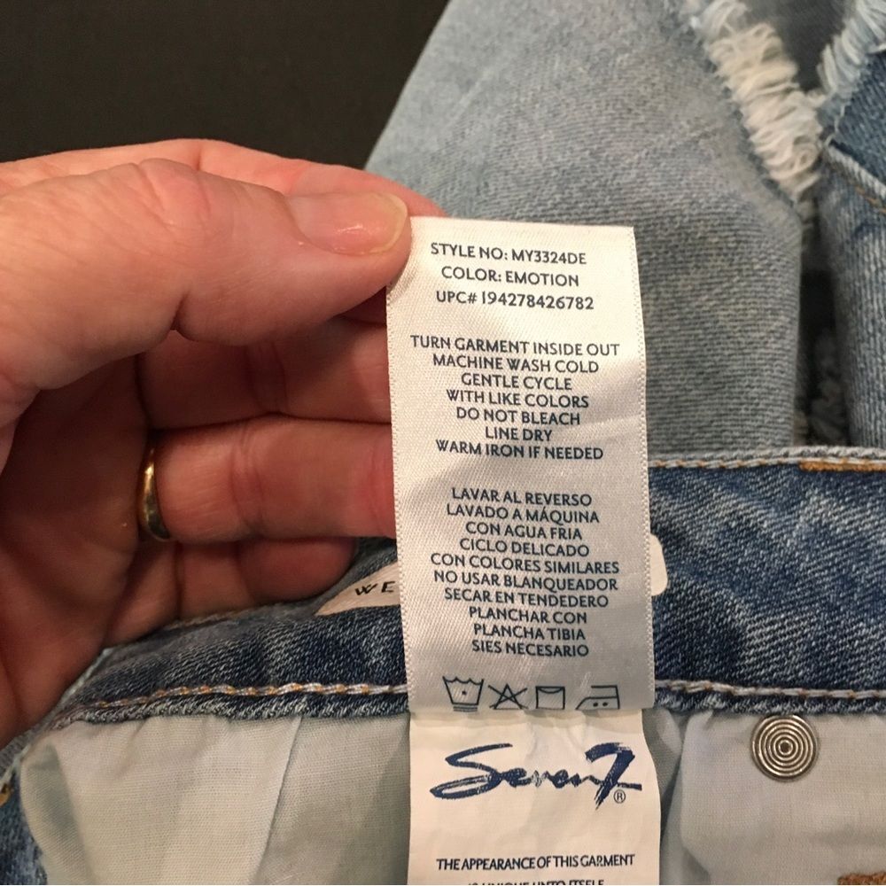 Seven7 Weekend Short 5” Inseam Fray Hem Denim Waist Comfort Stretch Size 16 NWT - Picture 6 of 11